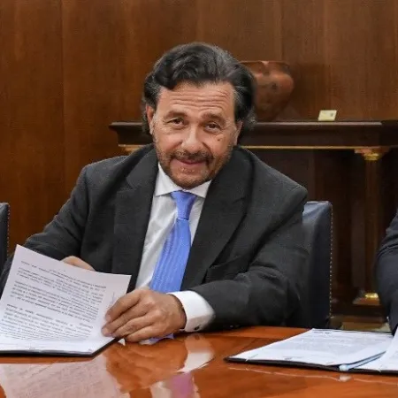 En 15 días, Gustavo Sáenz tuvo tres fotos con funcionarios de Milei y se despega de otros gobernadores