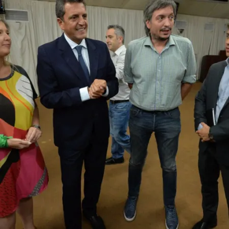 Sigue la puja en UxP por la conformación del acta constitutiva y el reglamento