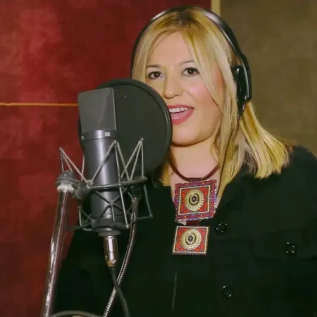 Una conductora de TV y cantante encabezará la lista de Rolando Figueroa en Neuquén
