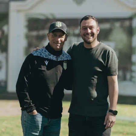 Banfield: la traba que complica los planes de Mariotto y Troglio