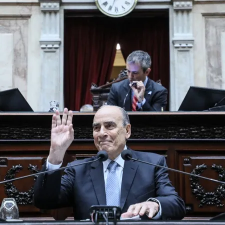 Francos ratificó el veto a la ley de jubilaciones