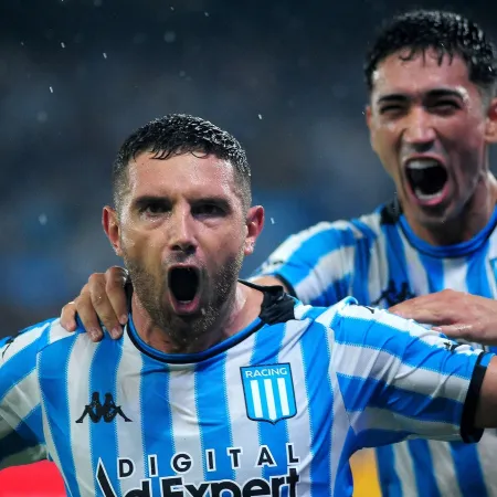 Diego Milito y la millonaria cláusula para blindar a 'Maravilla' Martínez