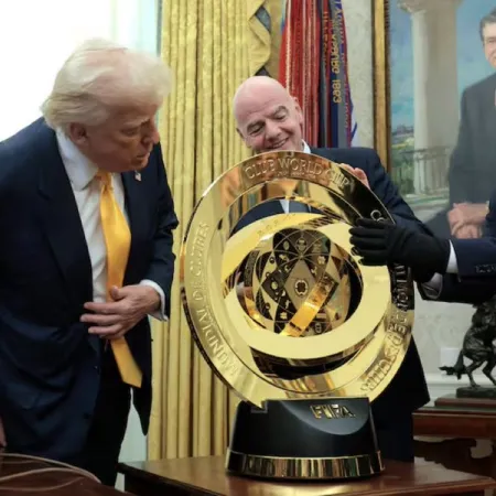 Donald Trump se quedó con el trofeo del Mundial de Clubes