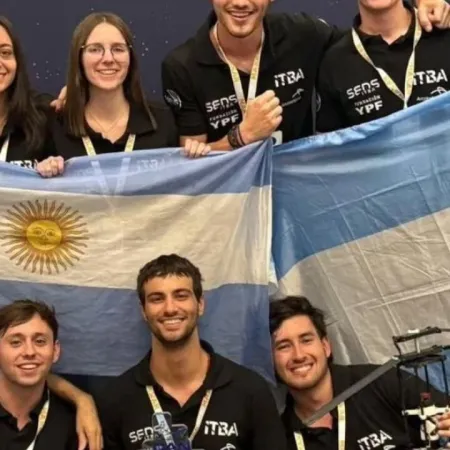 Milei recibe a los estudiantes del ITBA premiados por la NASA