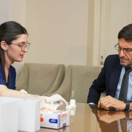 Pullaro se sometió al primer antidoping y anunció testeos obligatorios para la Policía