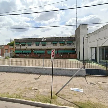 Un preso se escapó por una ventana cuando estaba siendo juzgado por homicidio
