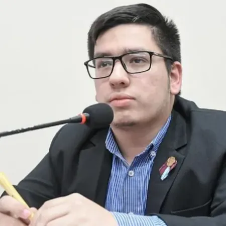 Denuncian a dirigente de La Libertad Avanza por exigir favores sexuales a una militante