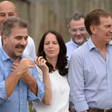Ritondo ya tiene todo casi cocinado: el pacto de unidad con LLA mayormente se respetó