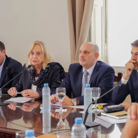 Cierre de listas en PBA: cortes de luz, internas y sospechas cruzadas obligaron a extender el plazo