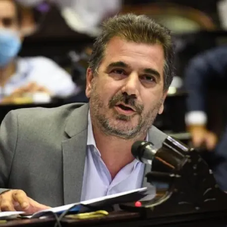 Ritondo exige que se investiguen los cortes de luz durante el cierre de listas