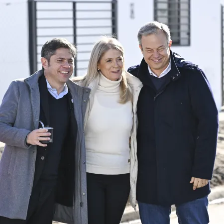 Kicillof usa actos de gestión para instalar a Magario y Cascallares