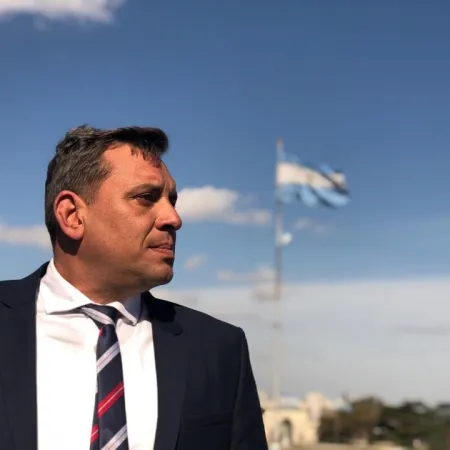 Los números que preocupan a Bondarenko en su lucha contra Magario