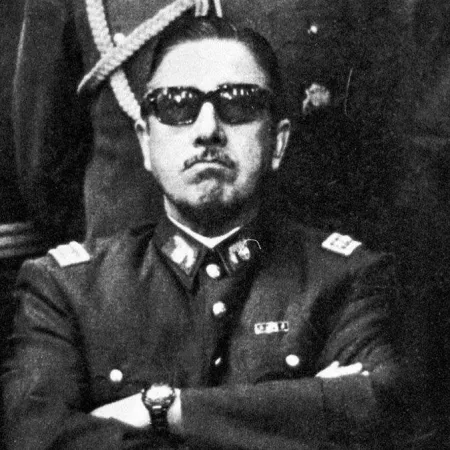 Augusto Pinochet: fallo civil obliga a herederos a devolver millones