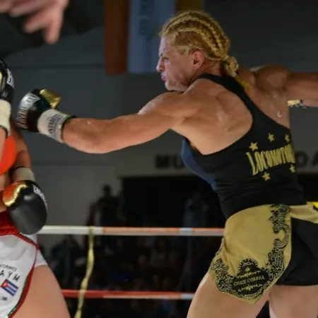 Cómo fue la última pelea como profesional de Locomotora Oliveras