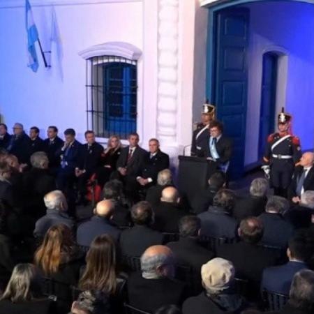 Milei viaja a Tucumán por el 9 de Julio en medio del conflicto con los gobernadores