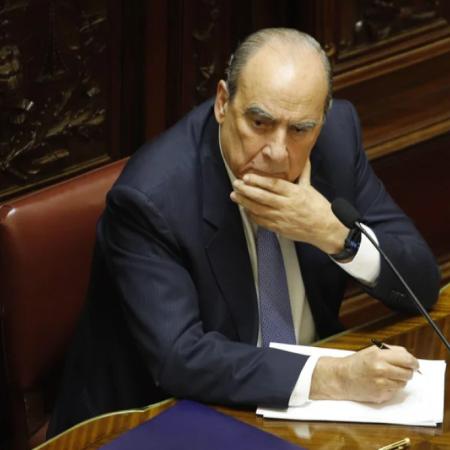 Francos no irá al Senado y estalla la tensión tras el insulto de una senadora