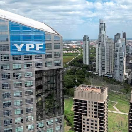 Respiro para Argentina por YPF: la Justicia de EE.UU. suspendió el fallo que ordenaba entregar acciones