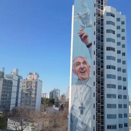 Inauguraron en La Plata el mural más grande del mundo dedicado al Papa Francisco