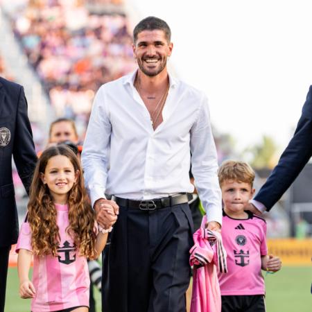 Rodrigo De Paul fue presentado en Inter Miami y se reencontró con Messi ante una multitud