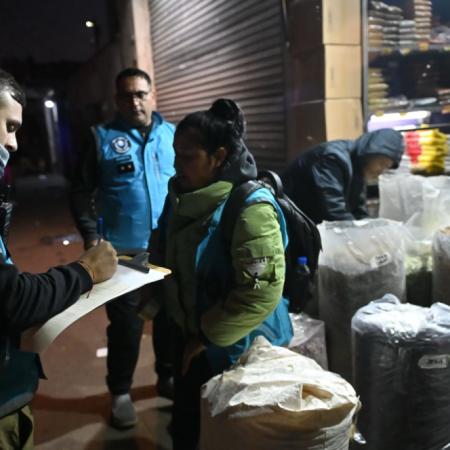 La Ciudad desalojó manteros y liberó las veredas en la zona de Liniers
