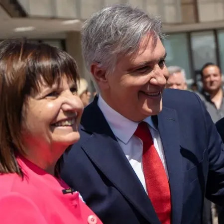 El sugestivo guiño de Llaryora a Patricia Bullrich en plena tensión política