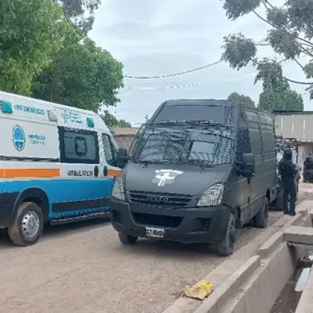 Un joven fue asesinado a puñaladas y su agresor dijo que lo mató porque le robó el celular a su novia