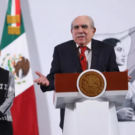 Sheinbaum lanza su plan de reforma electoral con Pablo Gómez al mando