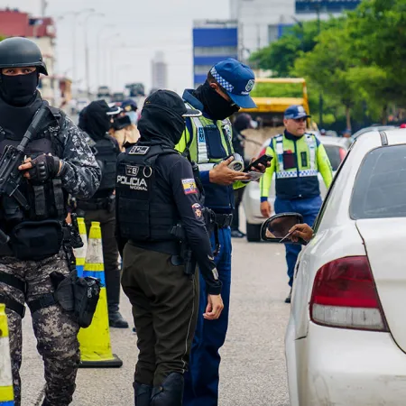 Guayaquil: cementerio bajo control de mafias y extorsión