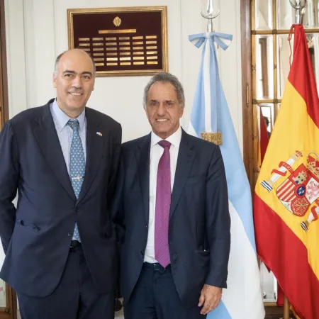 "¡Viva el Rey!" el grito del embajador argentino en España en pleno homenaje a San Martín