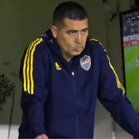 Aumenta la presión en Boca: aparecieron pasacalles contra el plantel en Mendoza