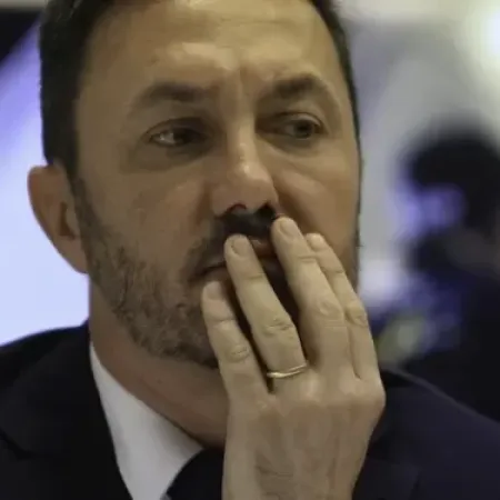 Crisis en IOSFA: cómo afecta a la campaña de Luis Petri