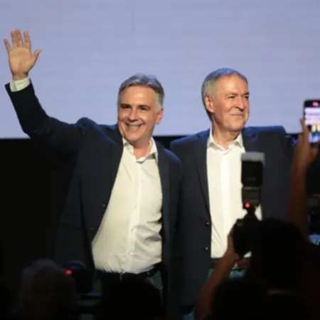 Llaryora respaldó a Schiaretti: “Nadie mejor que él para representar a Córdoba en el Congreso”