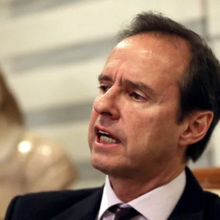 Jorge Quiroga pasa a segunda vuelta en Bolivia con un plan económico liberal