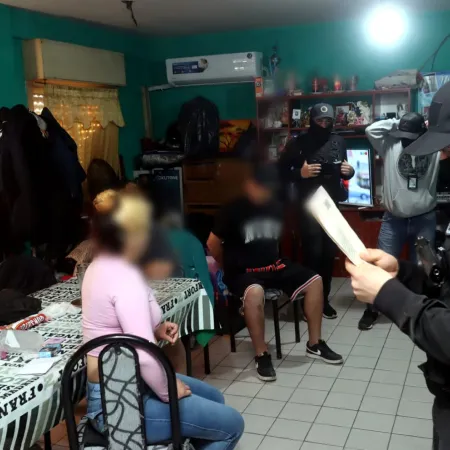 Cuatro narcos en una misma familia: vendían drogas en la avenida Iriarte