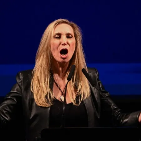 Karina Milei reaparece en La Matanza