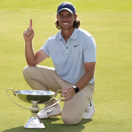 Tommy Fleetwood: golf profesional, BMW Championship 2025 y una mosca que cambió su suerte