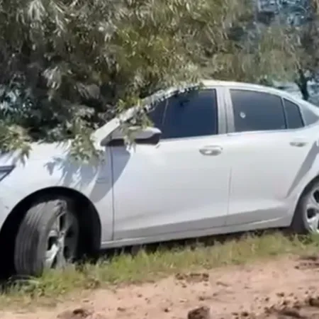 Hallan a una pareja muerta dentro de un auto abandonado en San Antonio de Areco