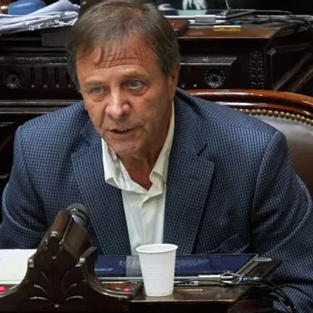 Zago dispara contra Milei por el caso de corrupción