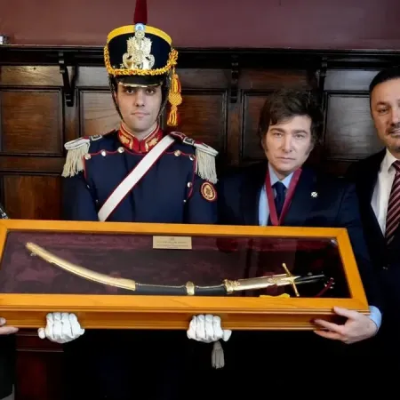 Milei y Petri en el Regimiento Patricios: agenda y repercusiones