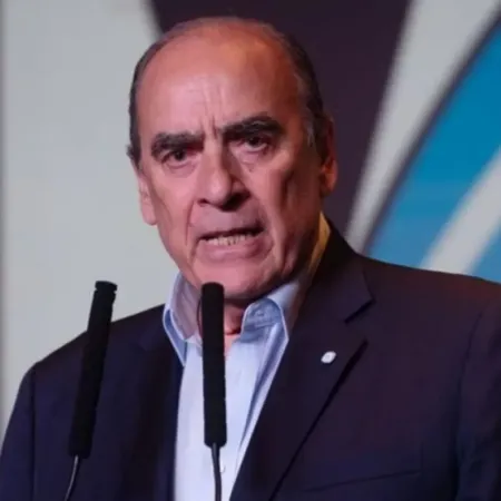 Francos dará su informe en Diputados en medio de los escándalos por corrupción y la crisis del fentanilo