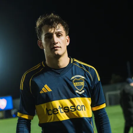 Un gol de chilena y un gol maradoniano: el juvenil de Boca que buscan en Europa
