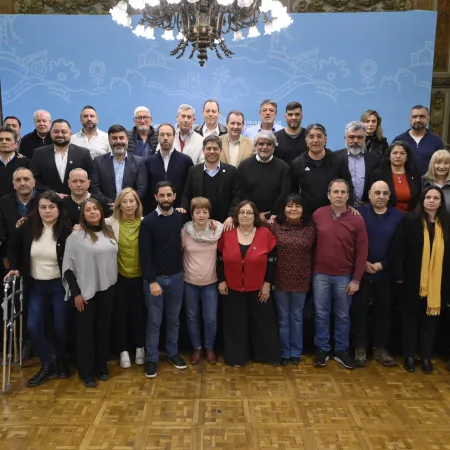 Kicillof cierra filas para quedarse con el "voto estatal" el 7 de septiembre