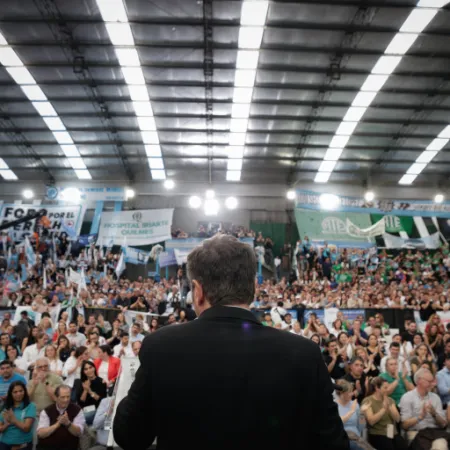 Cristina Kirchner comparó la crisis actual con el 2001: “Hay jubilados que parten las pastillas en tres”