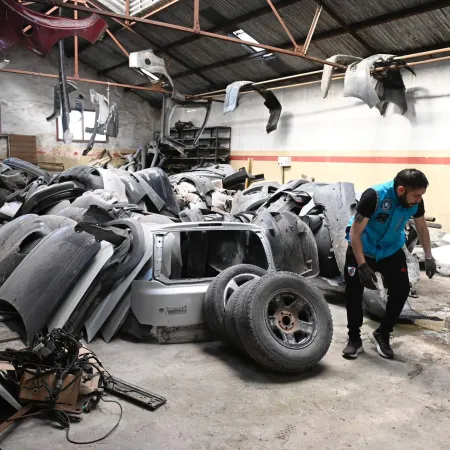 Villa Pueyrredón: secuestran más de 1.500 autopartes ilegales en un taller