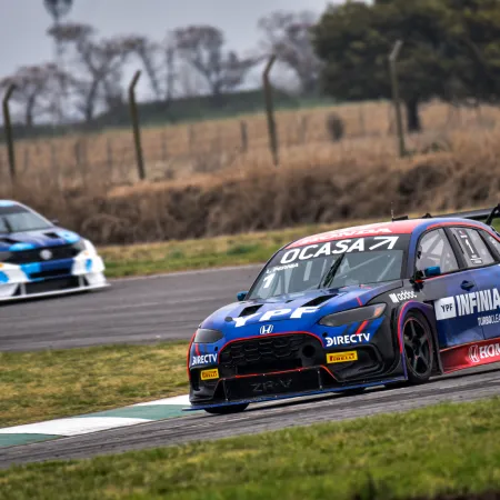 Leonel Pernía se quedó con la carrera del TC2000 en Junín