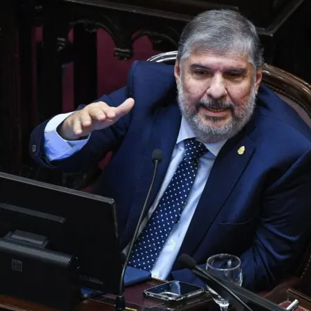José Mayans pide cuidar a Spagnuolo porque “sabe mucho”