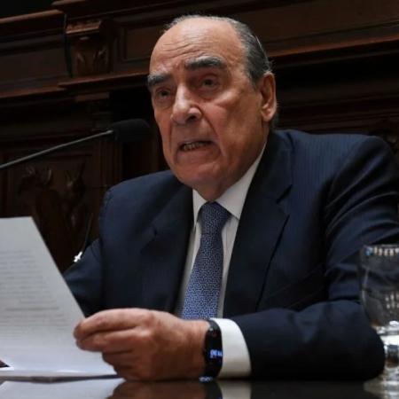 Francos marca distancia y defiende a Lule Menem
