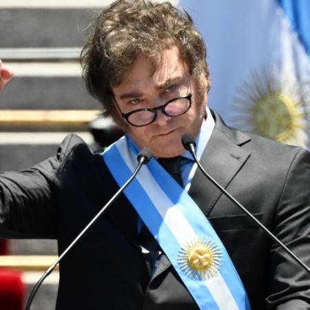 Milei insiste en la imposición como forma de poder
