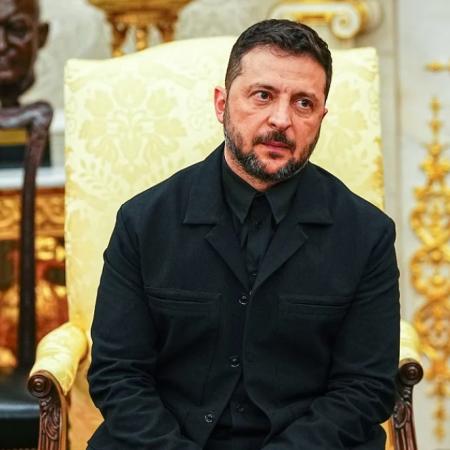 Traje negro en lugar de uniforme: el movimiento calculado de Zelensky