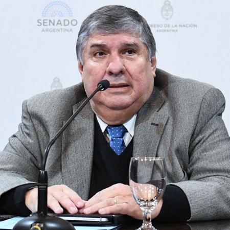 Mayans cuestiona a Milei: “No sabe dónde está parado”